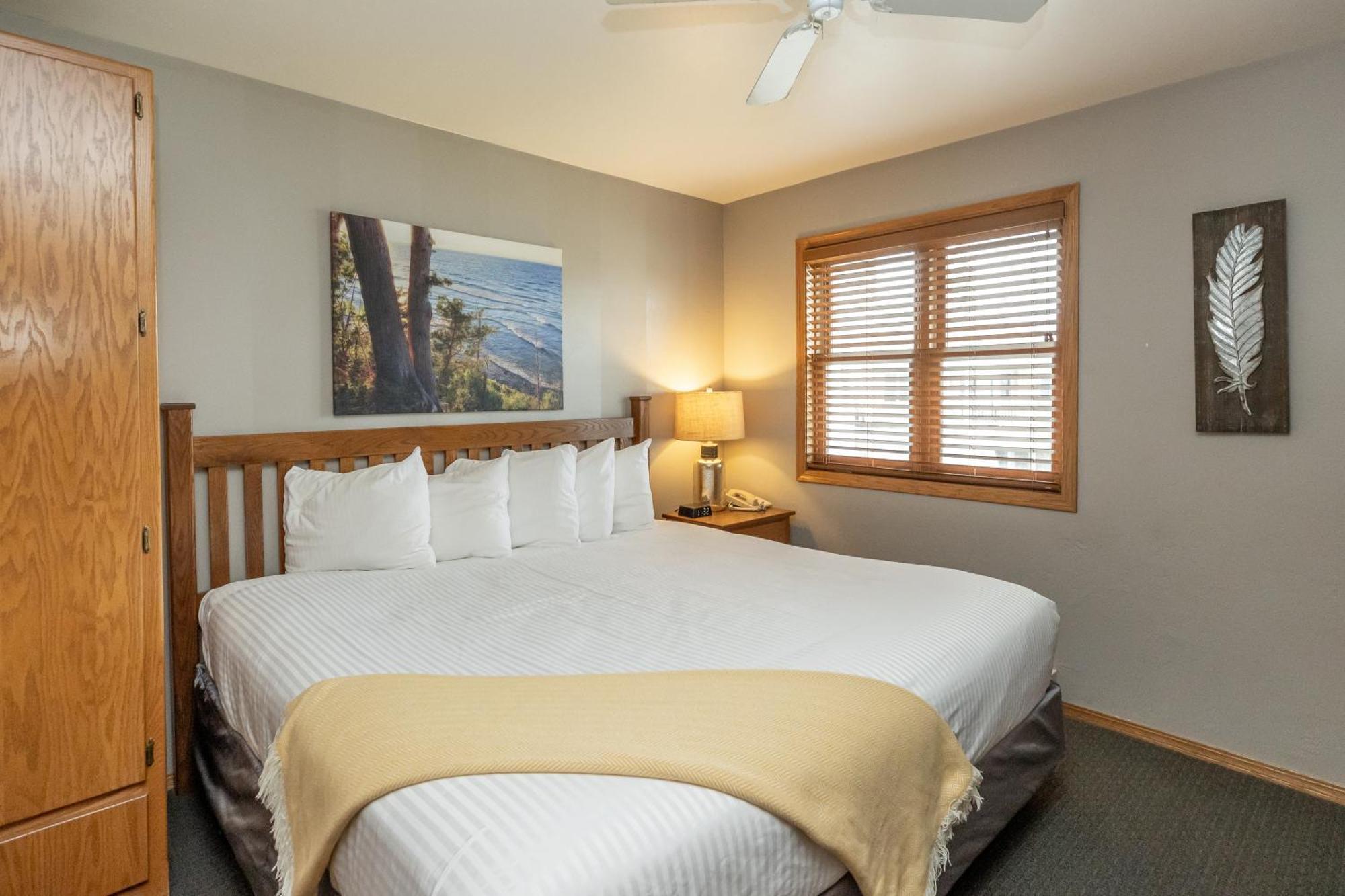 Westwood Shores Waterfront Resort Sturgeon Bay Εξωτερικό φωτογραφία
