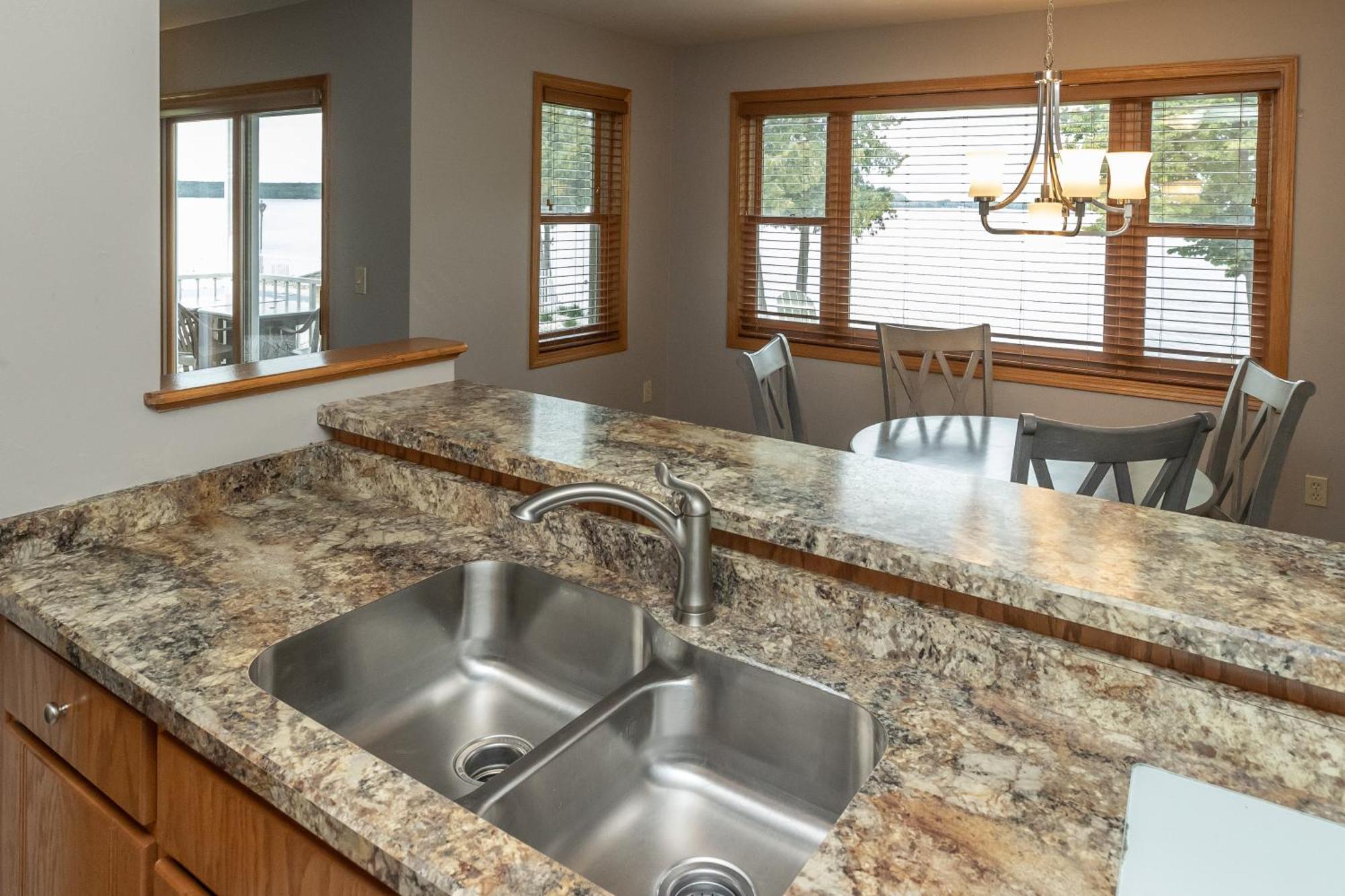 Westwood Shores Waterfront Resort Sturgeon Bay Εξωτερικό φωτογραφία