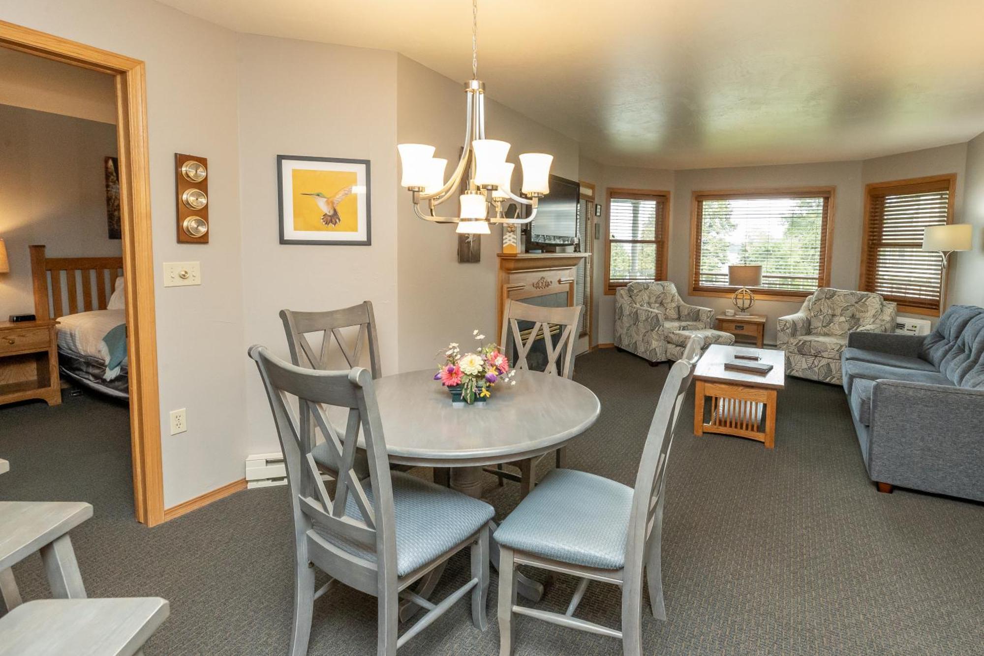 Westwood Shores Waterfront Resort Sturgeon Bay Εξωτερικό φωτογραφία