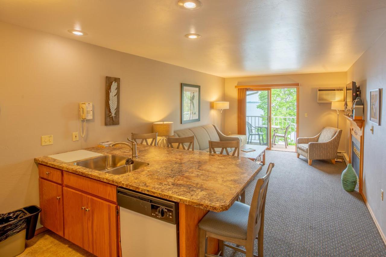 Westwood Shores Waterfront Resort Sturgeon Bay Εξωτερικό φωτογραφία