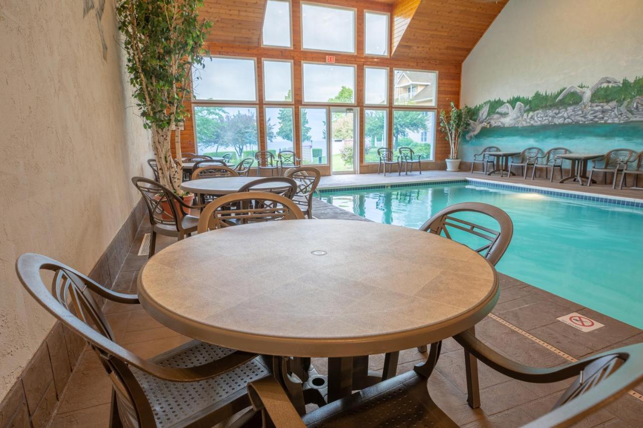 Westwood Shores Waterfront Resort Sturgeon Bay Εξωτερικό φωτογραφία